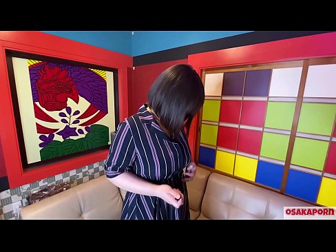 ❤️ Cutie giapponese cù grandi tette si masturba cù ghjoculi sessuali è hà un orgasmu. Ella parla in una intervista di a so cazzo sperienza. Tette enormi è figa pelosa gemendo forte. Osakaporn ️❌ Sluts à noi ️❤